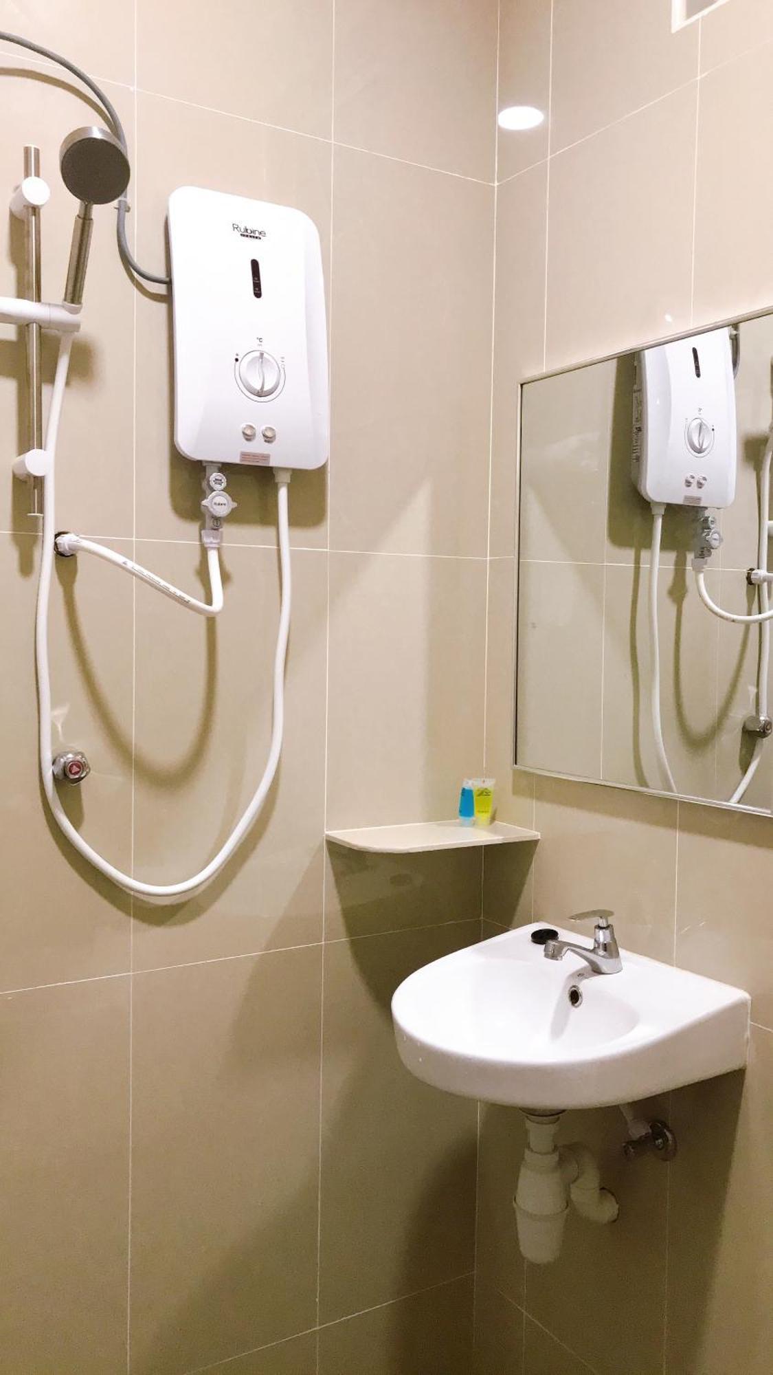 Alexis Kt Roomstay Kuala Terengganu Zimmer foto